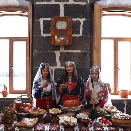 Guesthouse Emma ギュムリ エクステリア 写真