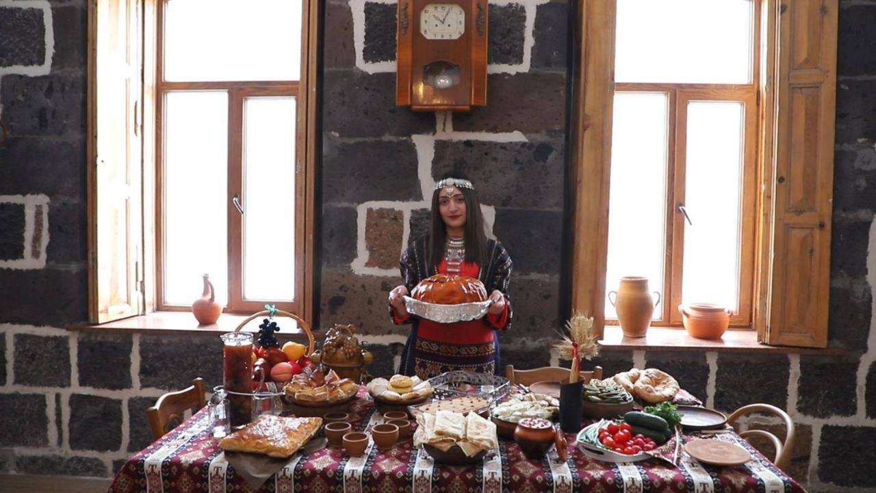 Guesthouse Emma ギュムリ エクステリア 写真