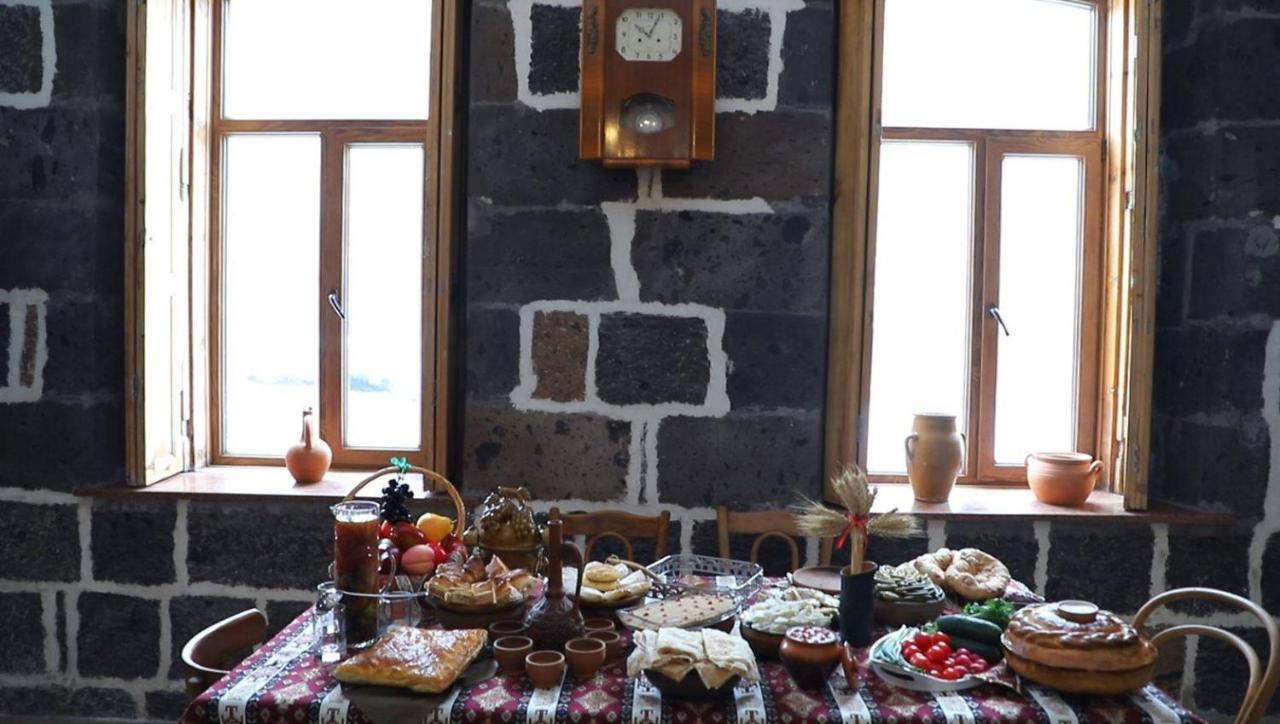 Guesthouse Emma ギュムリ エクステリア 写真